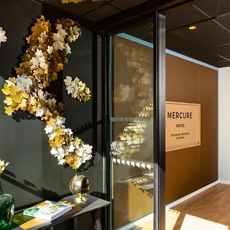 Otel Mercure Toulouse Aeroport 4*