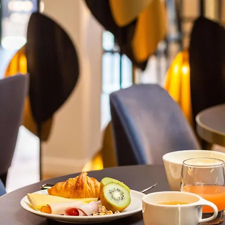 Mercure Toulouse Aeroport Otel 4*