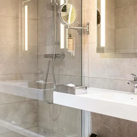 Mercure Toulouse Aeroport מלון 4*
