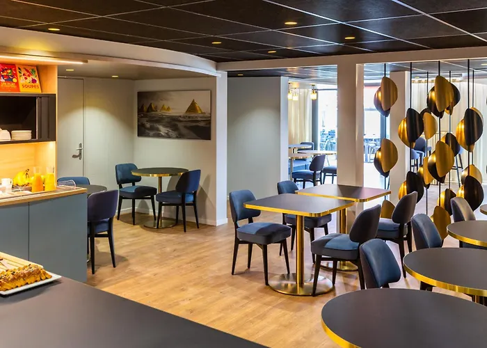 Отель Mercure Toulouse Aeroport 4*